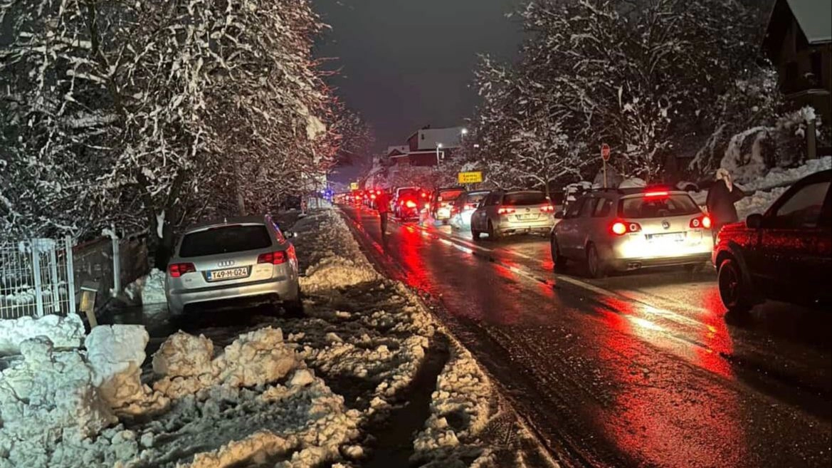 Tragedija u Karajaku: Poginuo pješak